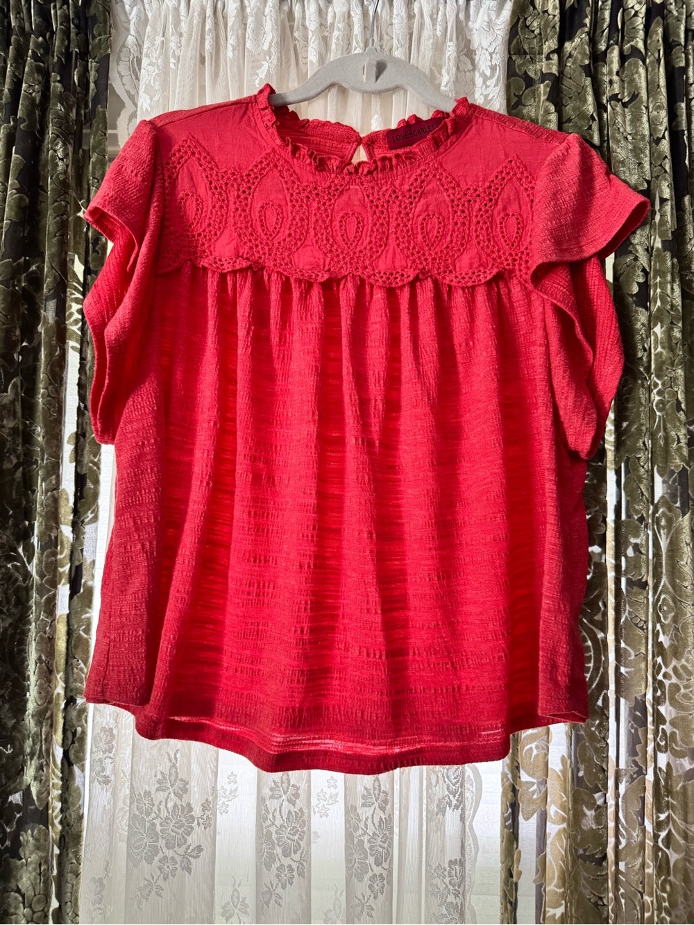Crochet Yoke Short Sleeve Blouse in Red
